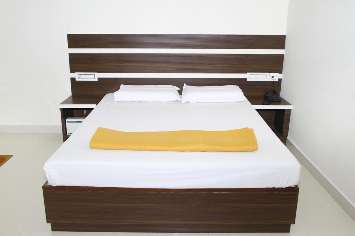 Mp Residency Hotel Kumbakonam Kültér fotó